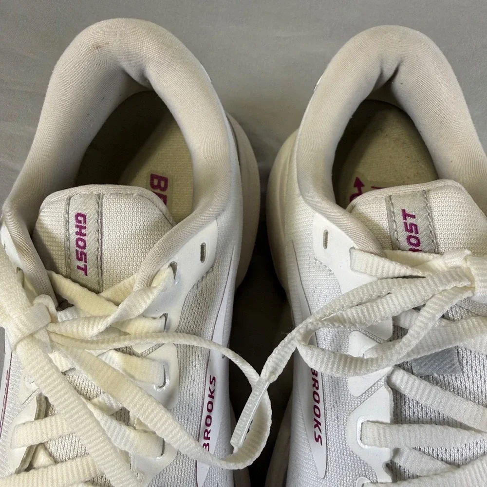 Brooks Ghost 15 Neutral Running Shoes Women's 8.5 B Medium White 1203801B195